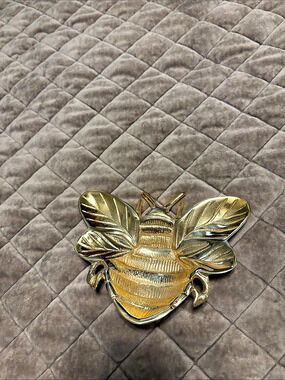 Gold Bee trinket holder